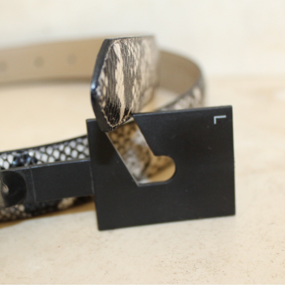Express snake print belt (women’s L) (NWT) - Picture 4 of 7